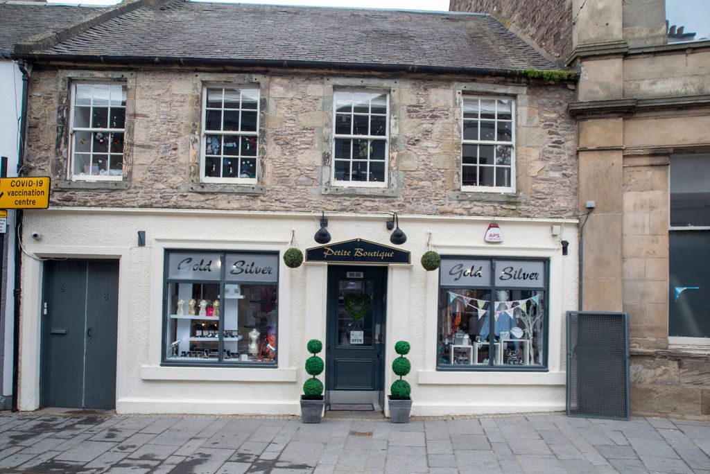 Discover Lanark